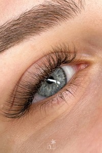 Tint eyelashes